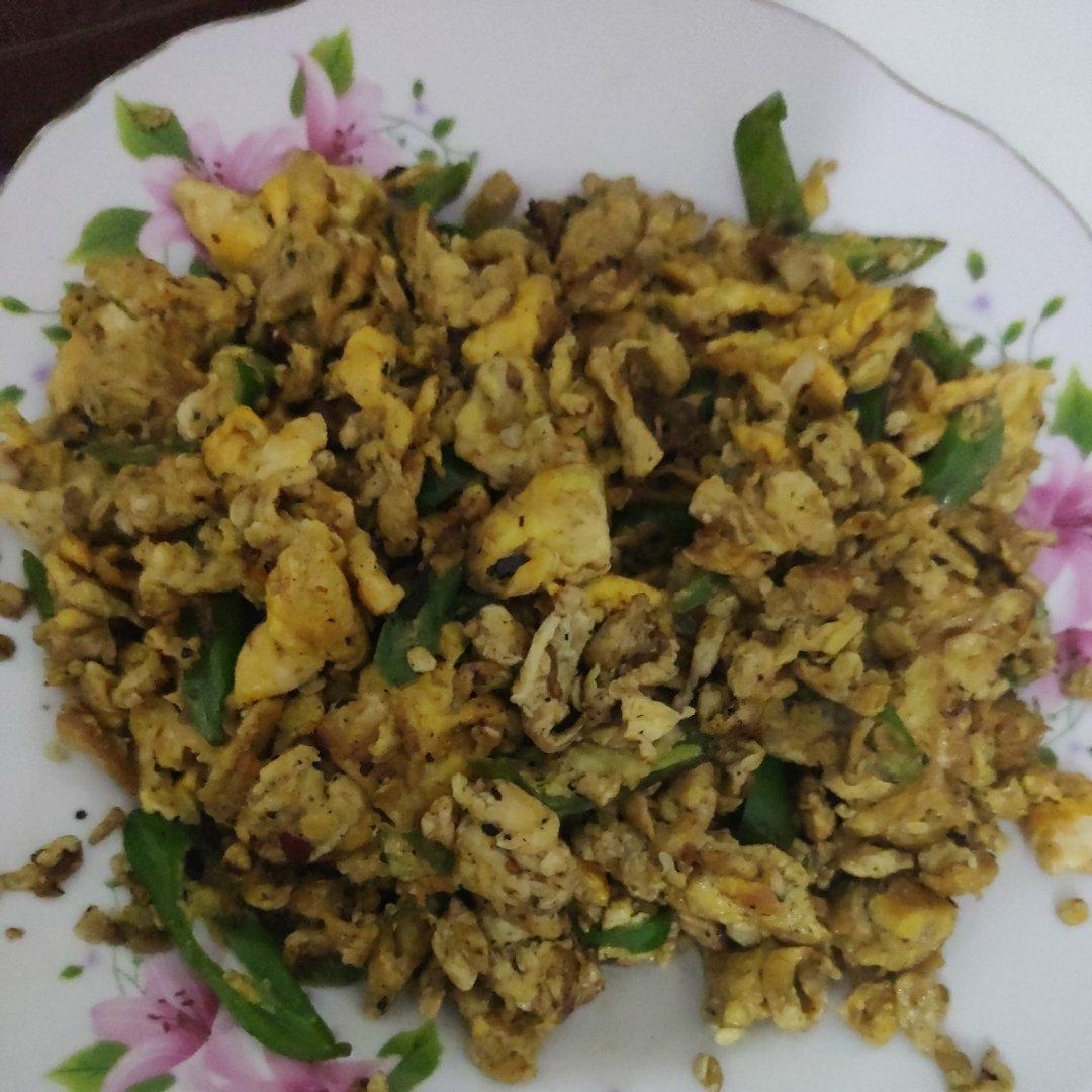 超下饭的辣椒炒鸡蛋