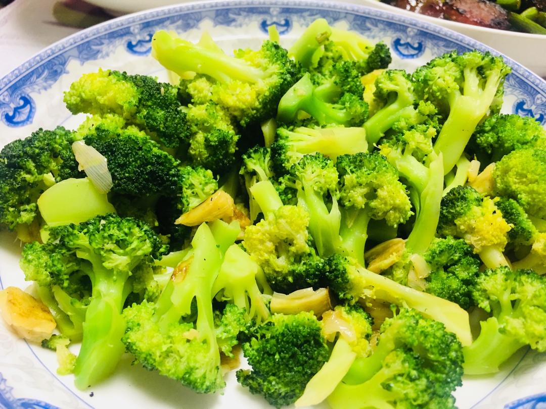 蒜蓉西兰花