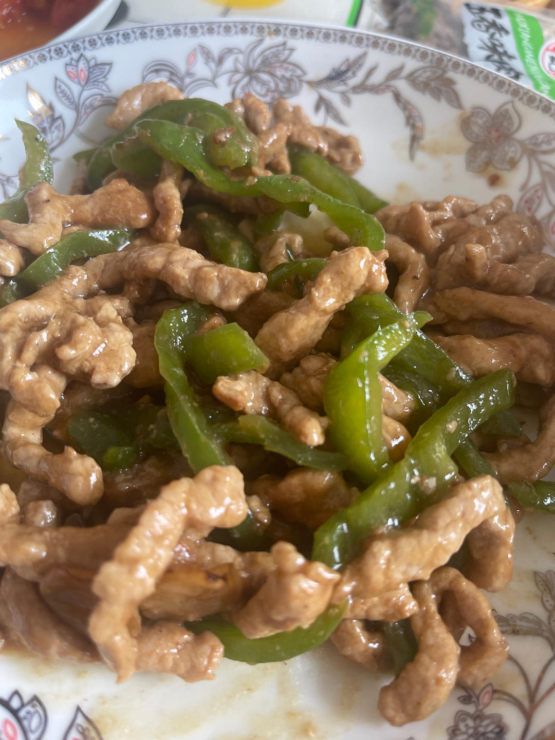 青椒肉丝，这样炒太好吃了。