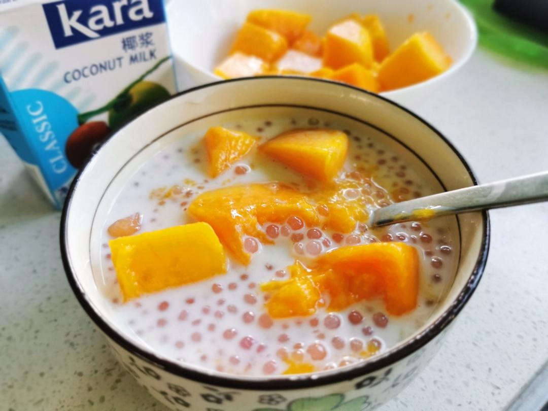 芋圆芒果椰奶西米露