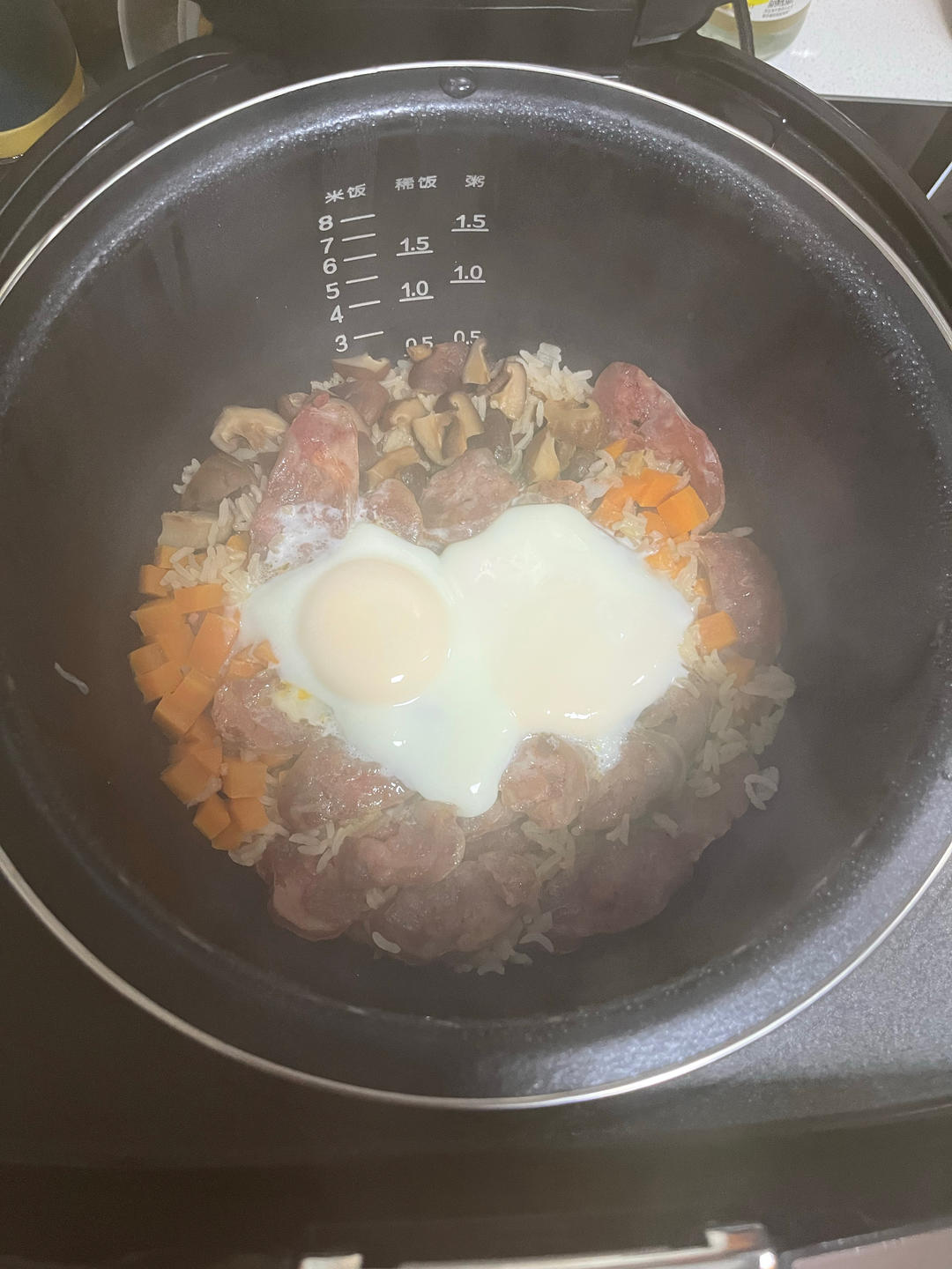 腊肠煲仔饭（电饭锅版）