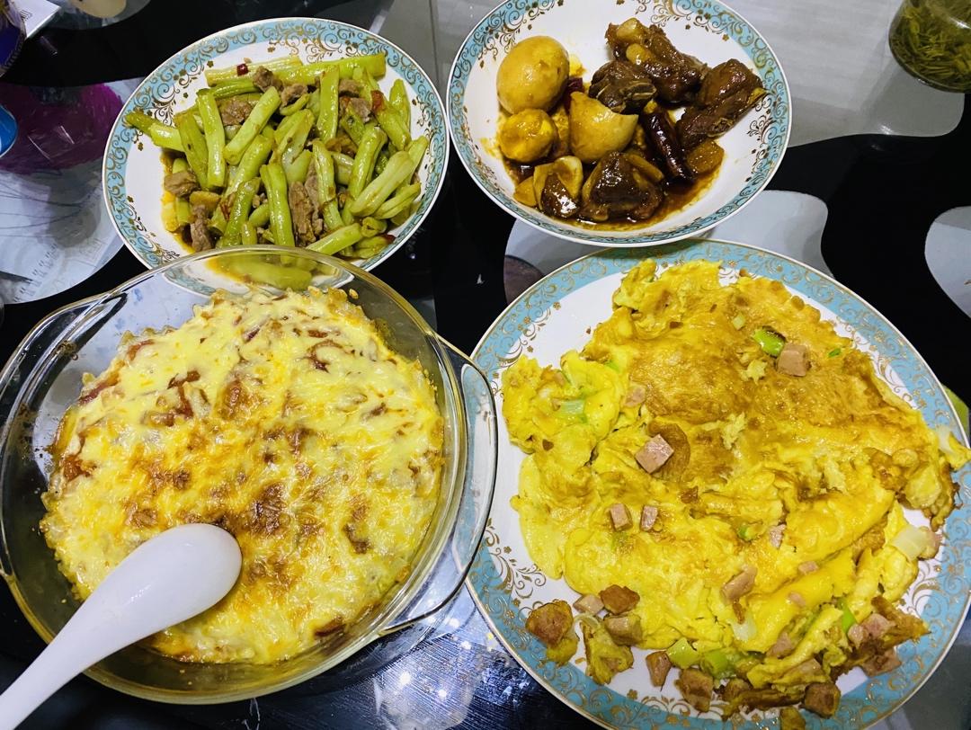 蕃茄肉酱奶酪焗饭