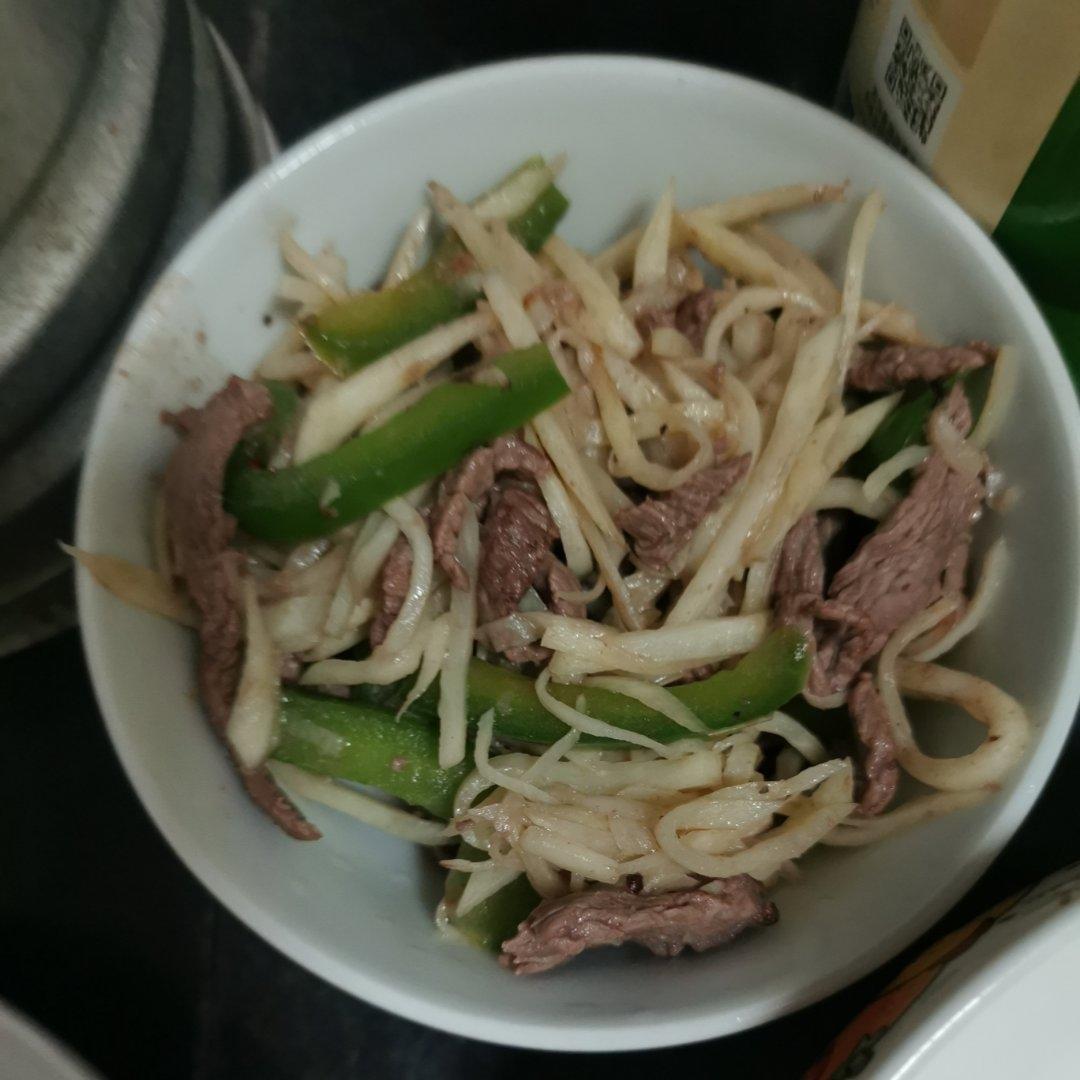 【茭白炒肉丝】每个妈妈都有道炒三丝，你家啥样？
