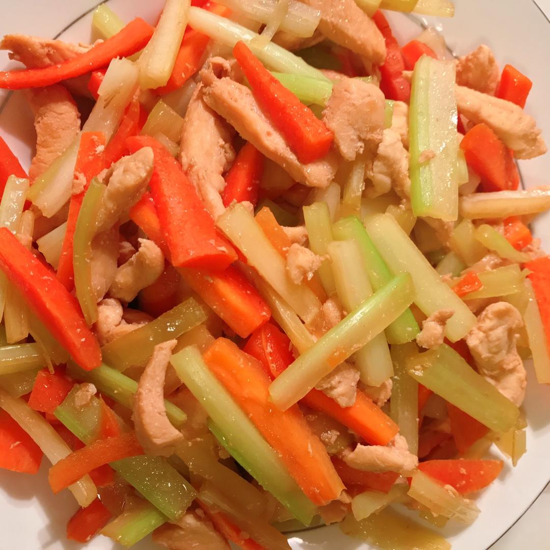 西芹胡萝卜鸡胸肉