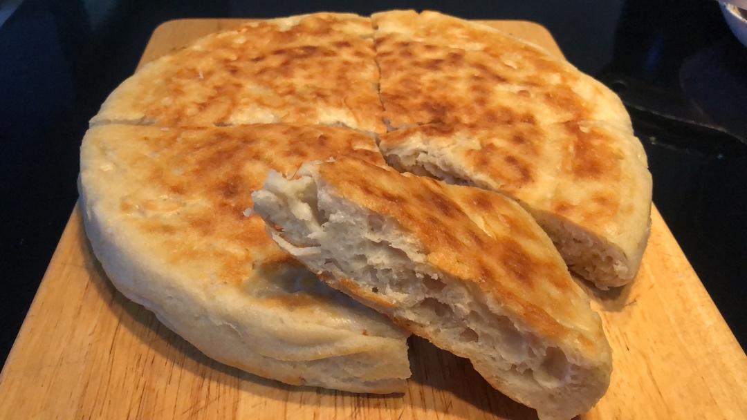 不用揉面的本味发面饼（不用油外酥脆内喧软面包口感）
