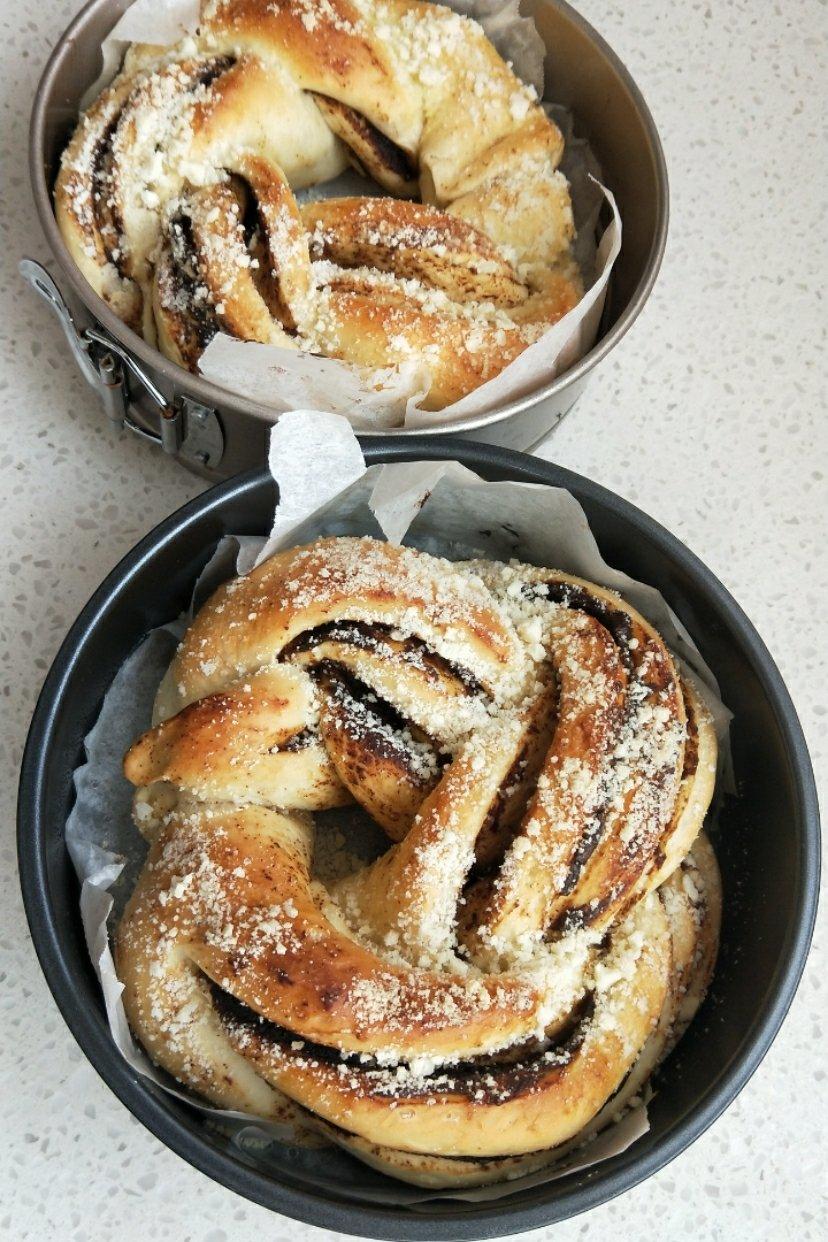 【枣泥扭纹软面包】