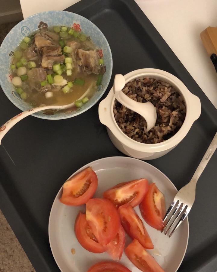 韩式清炖牛尾汤