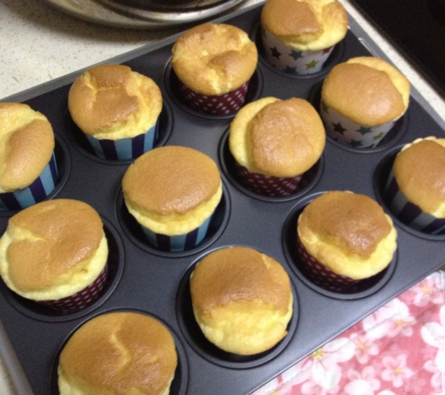 软绵绵的纸杯蛋糕