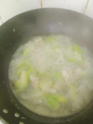 肉片八角瓜汤的做法 步骤6