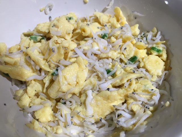 银鱼炒蛋