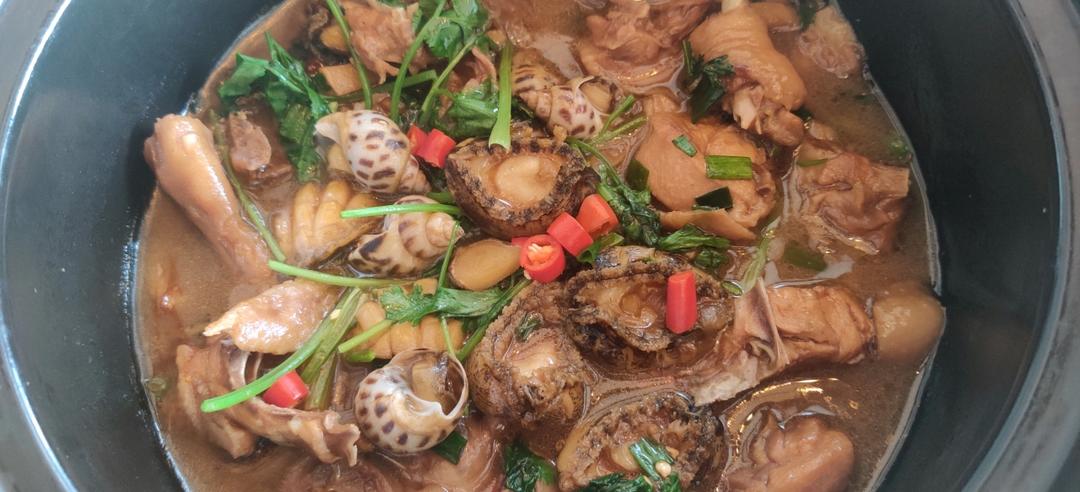 极美味的鲍鱼花螺虾焖鸡