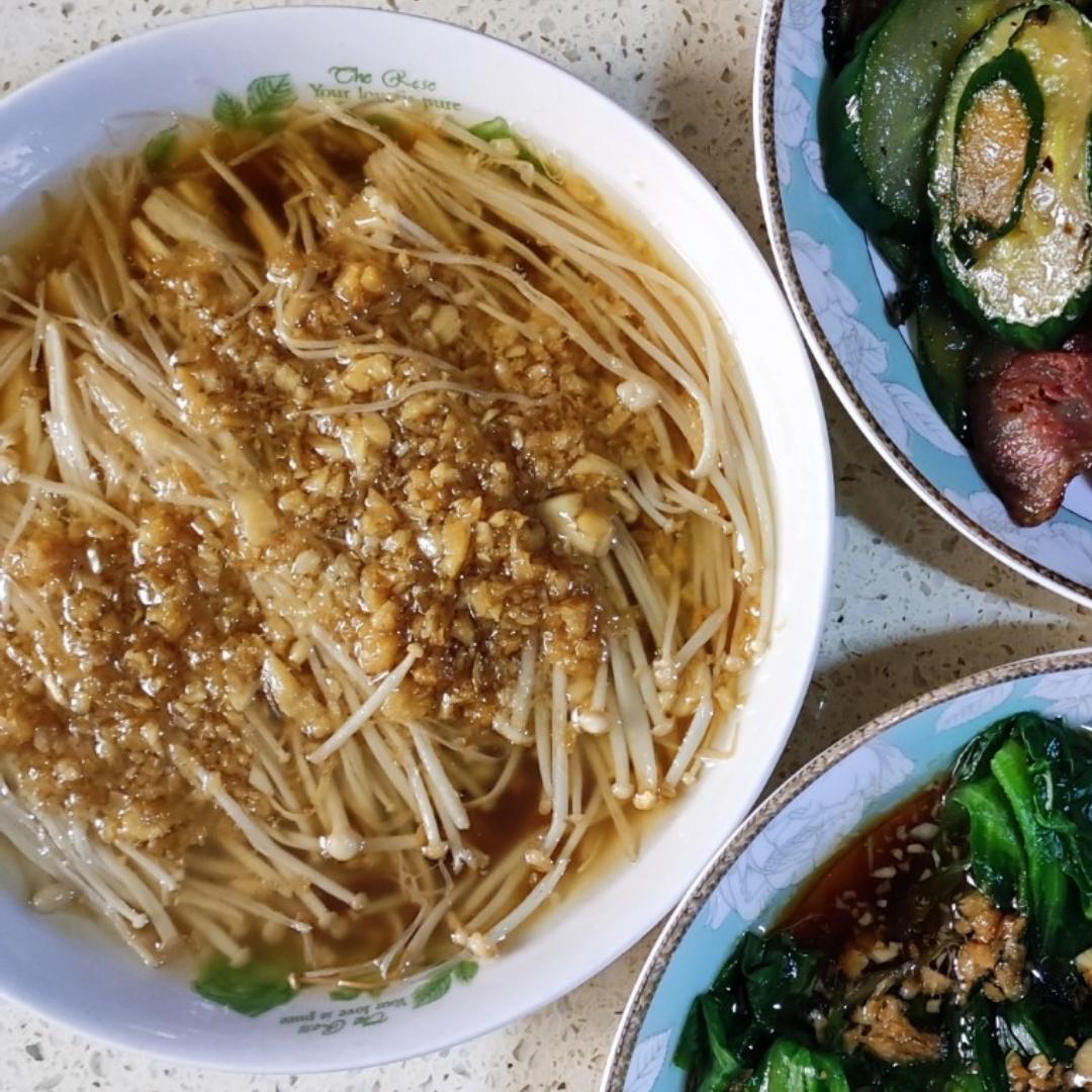 蒜蓉蒸金针菇
