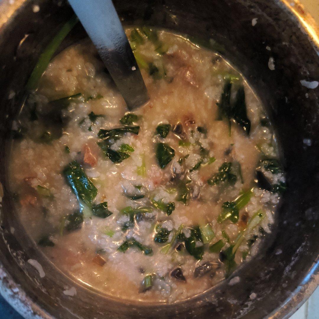 妈妈👩教我做的皮蛋瘦肉粥🥣简单快捷美味😋