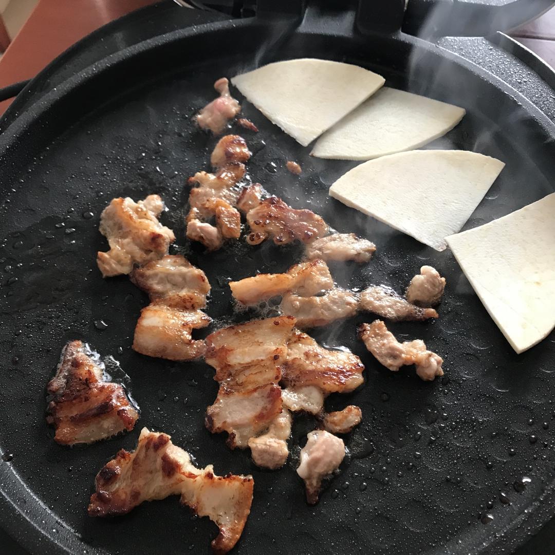 非常平凡做的电饼铛烤肉