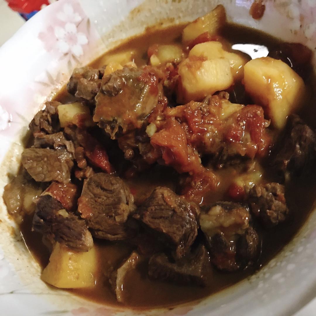 番茄土豆炖牛腩