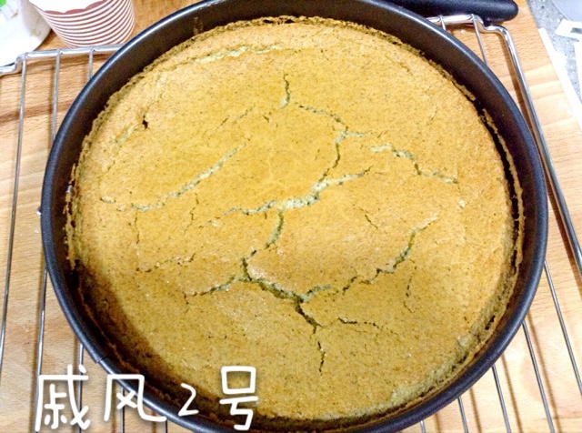 无油黑芝麻核桃戚风蛋糕