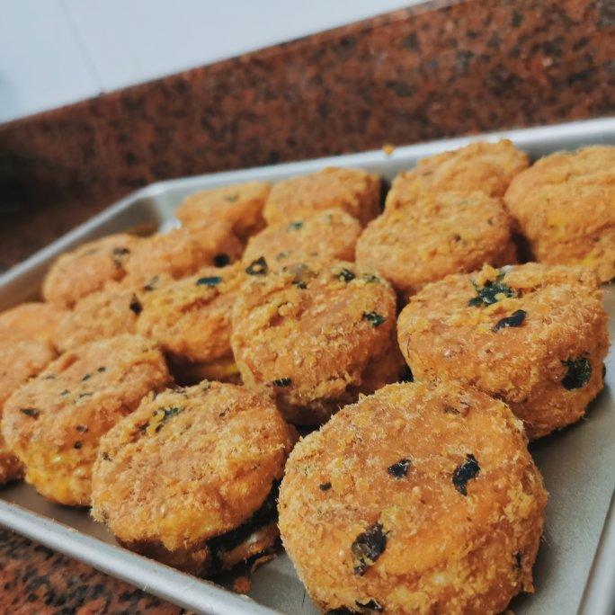 美味海苔肉松小贝