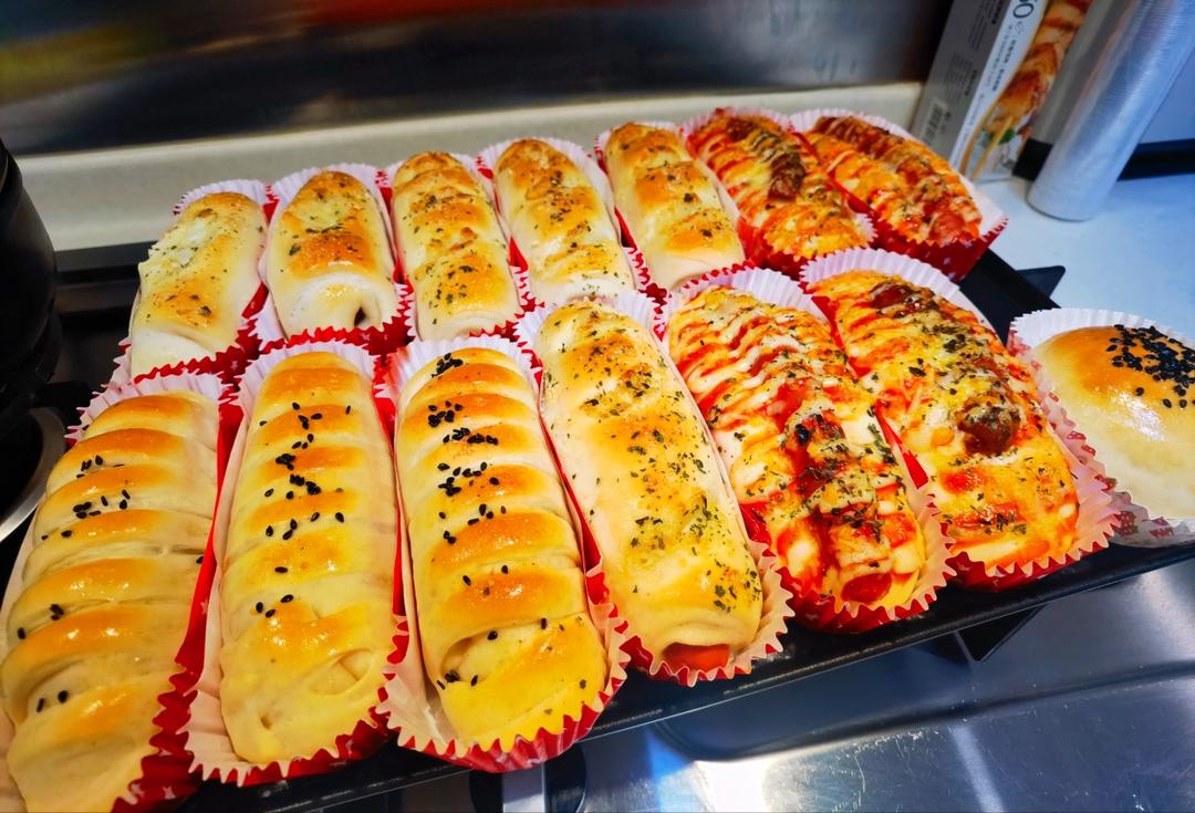 一次性发酵超软小胖纸香肠面包