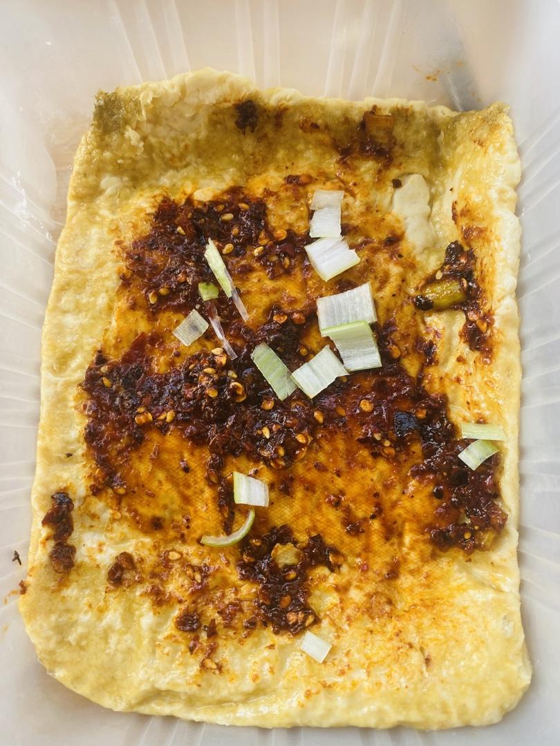 烤云南石屏爆浆豆腐