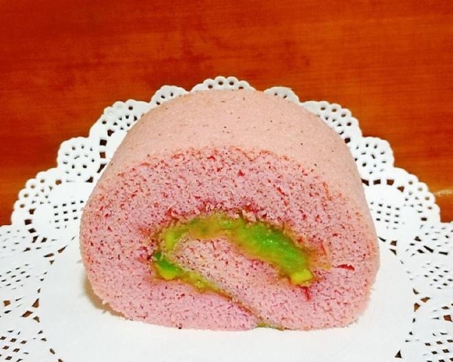 粉粉嫩嫩的火龙果蛋糕卷(无油版)的做法