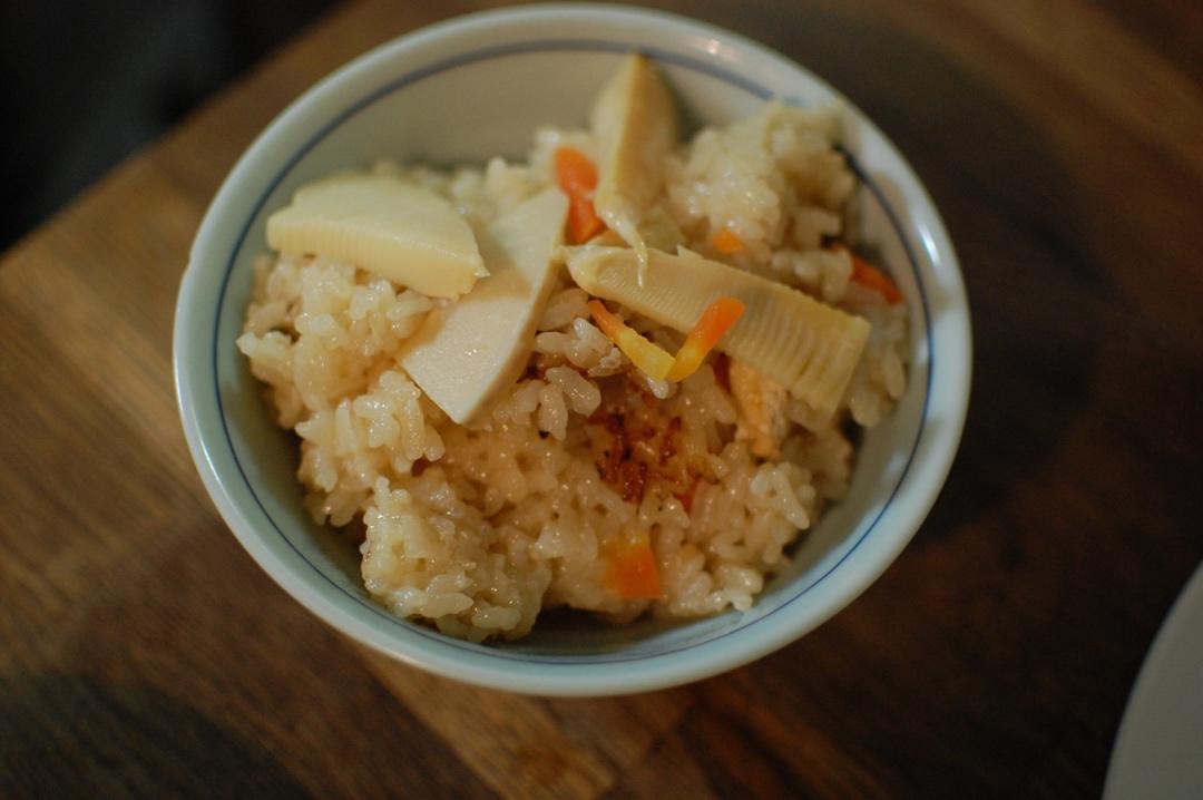 日式竹笋砂锅焖饭