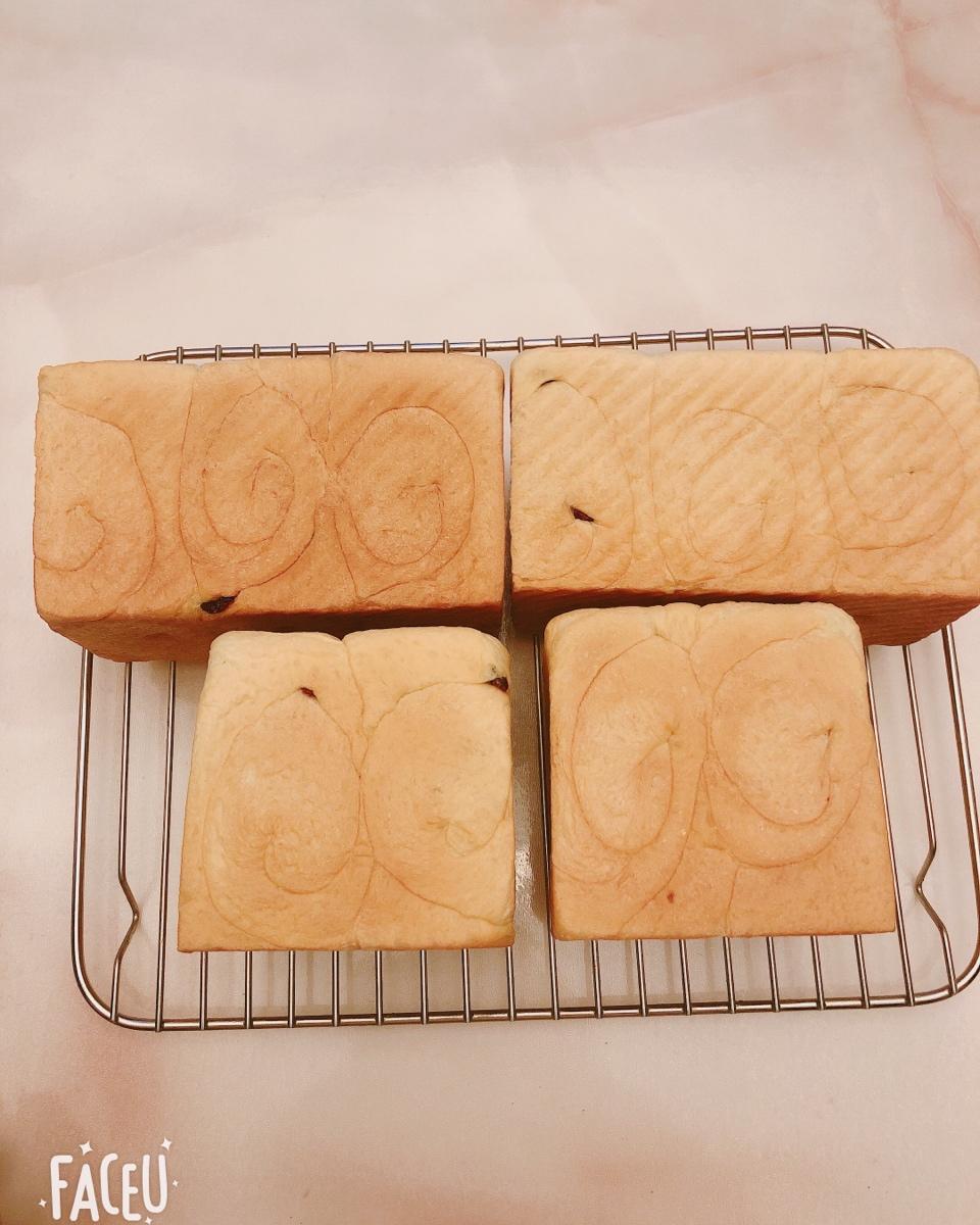 鲜奶红豆吐司