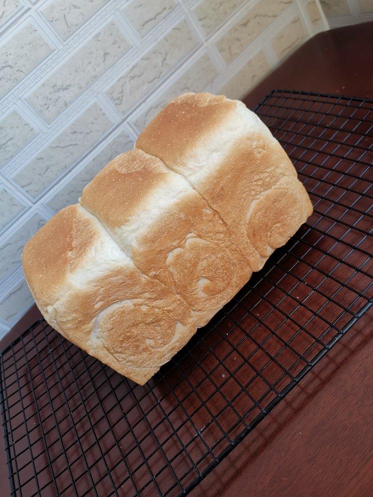 《Tinrry+》软绵绵的白吐司