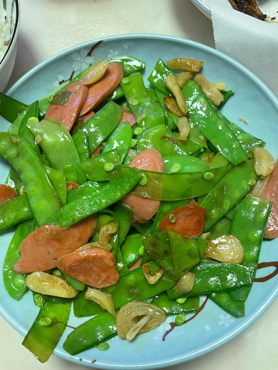 荷兰豆炒火腿肠|我偷偷想你的时候，你才是我的