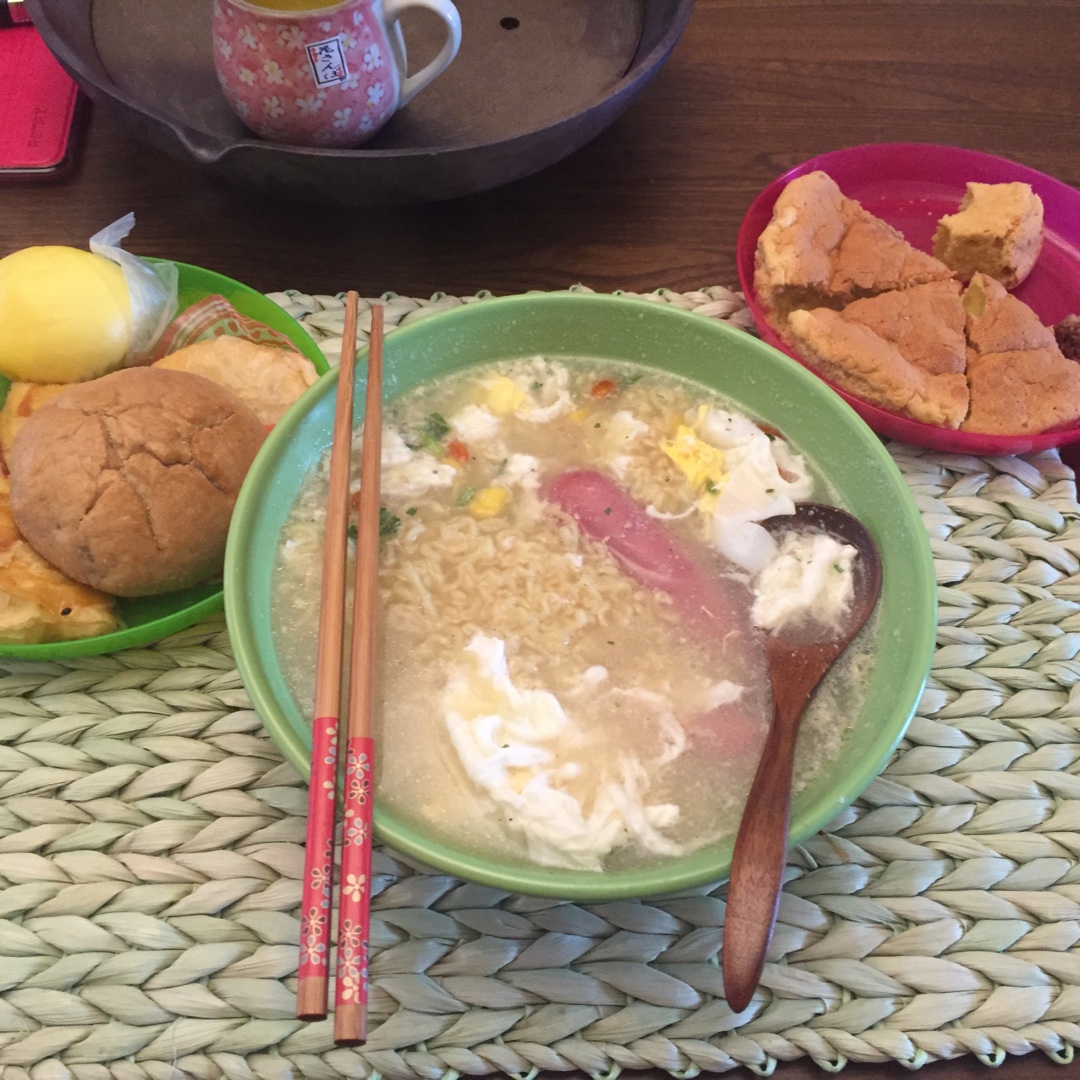 六点起床喂兔兔