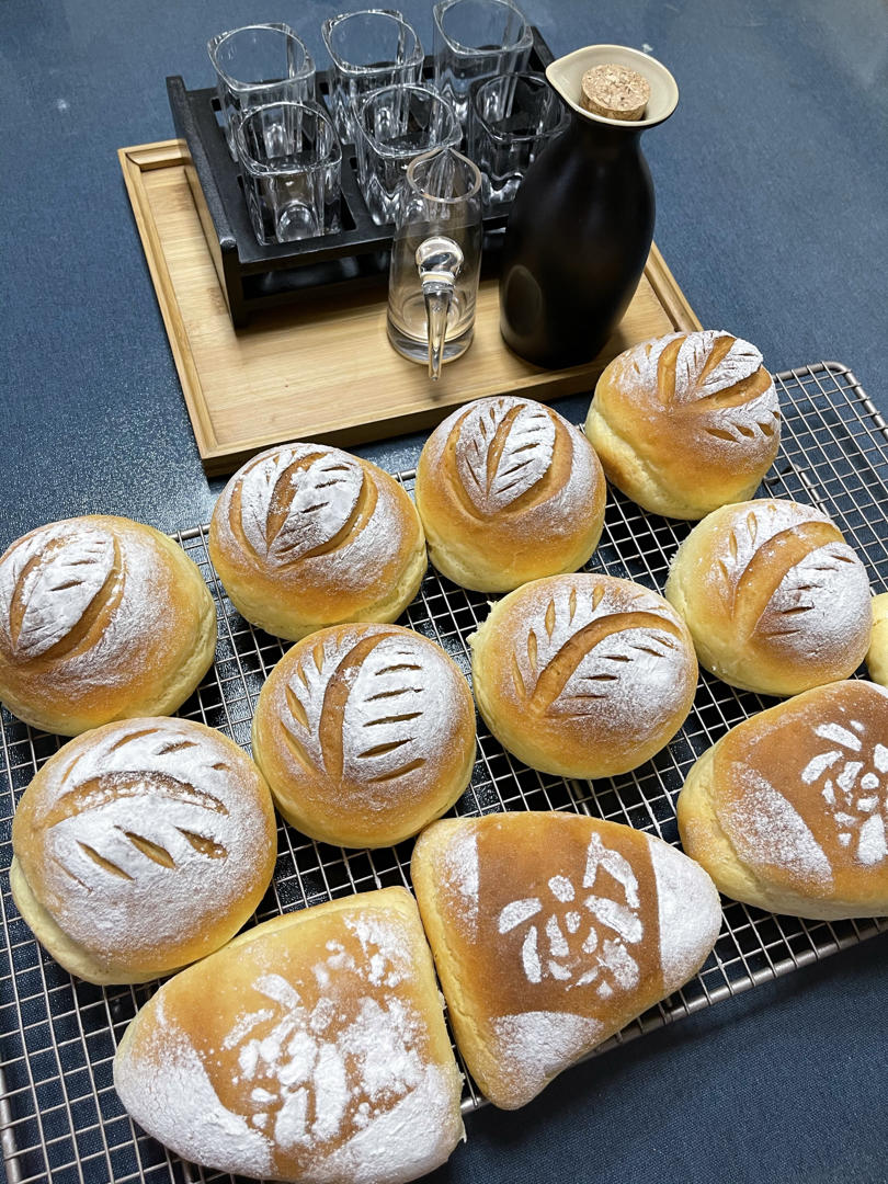 抹茶黑米面包