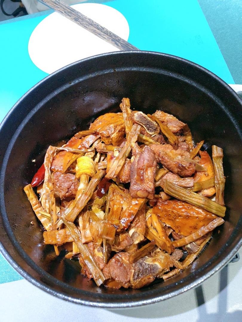 石笋干烧排骨