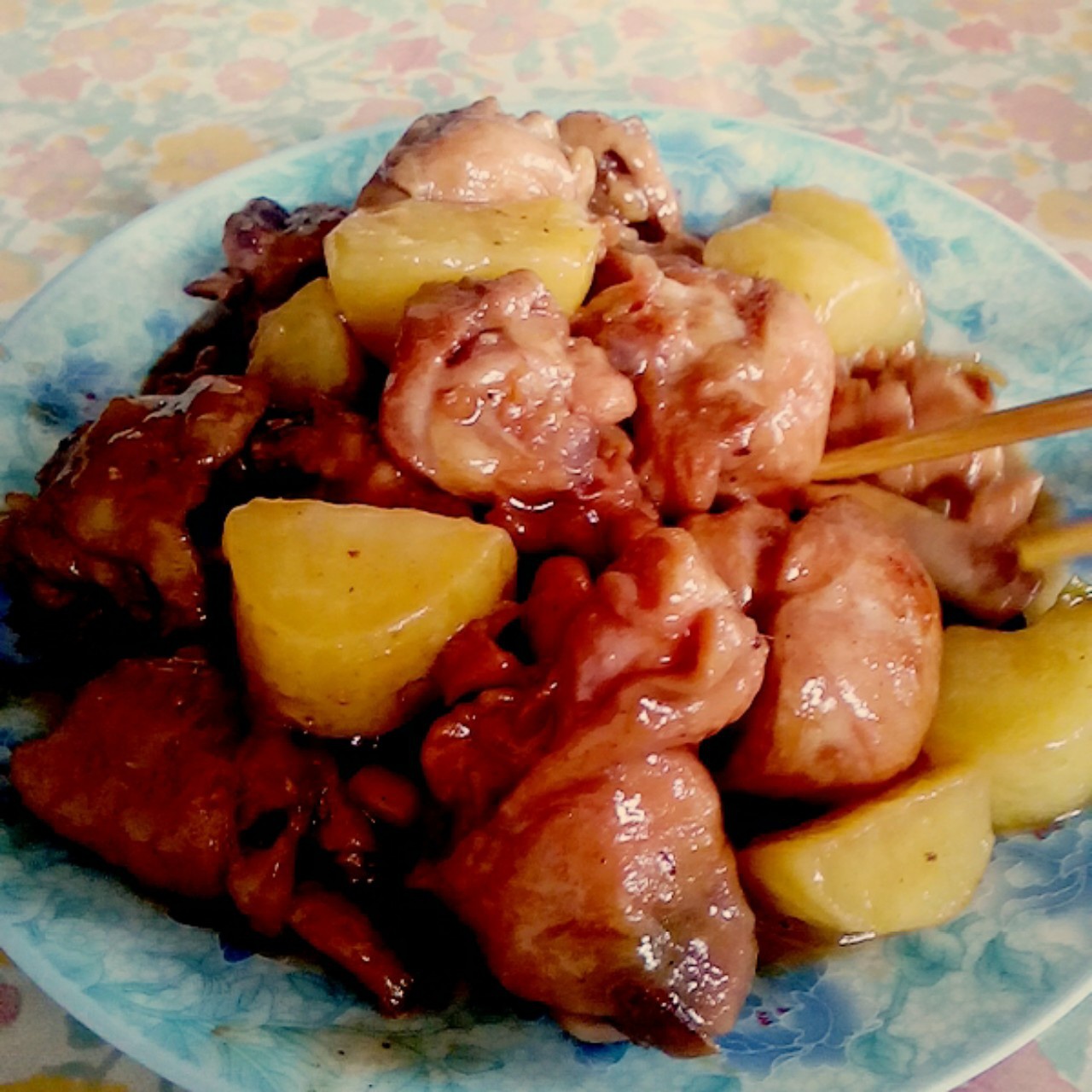 红烧土豆炖鸡腿