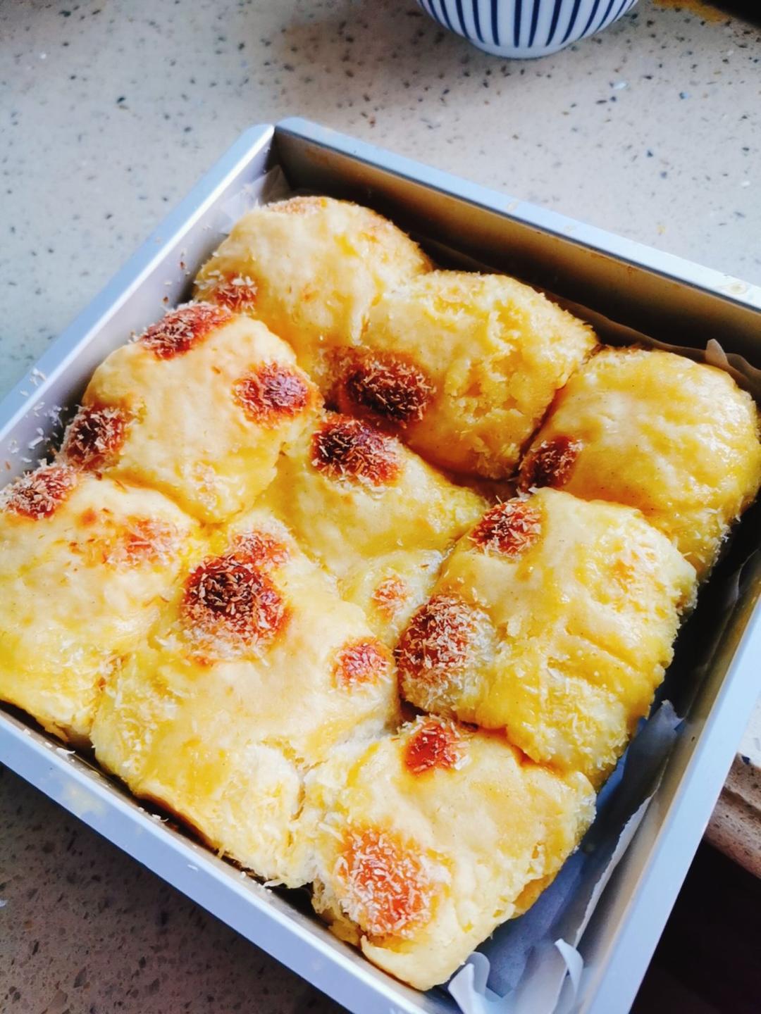 椰浆十字包 Coconut Custard Hot Crossed Bun