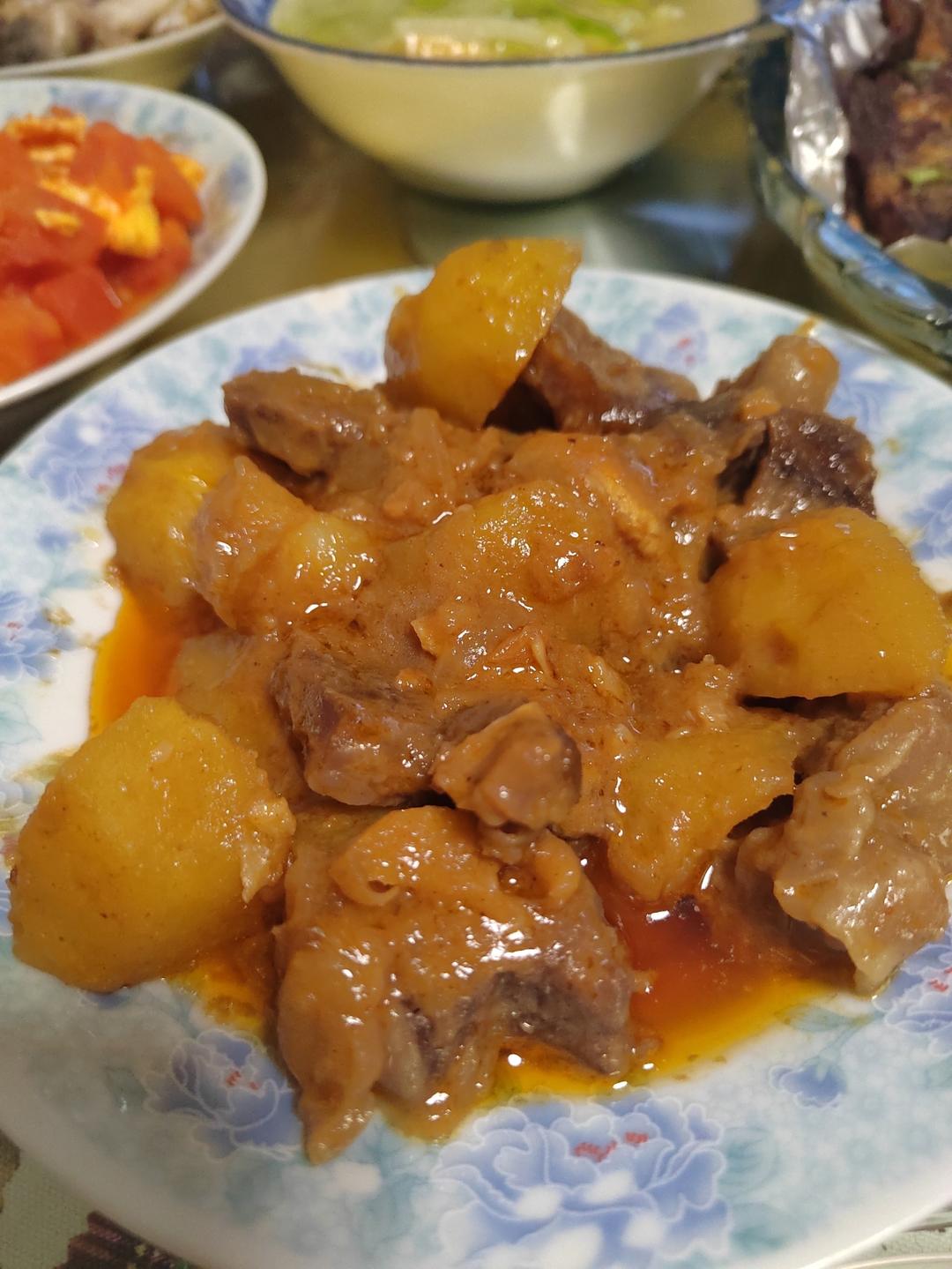 沙茶牛肉土豆煲