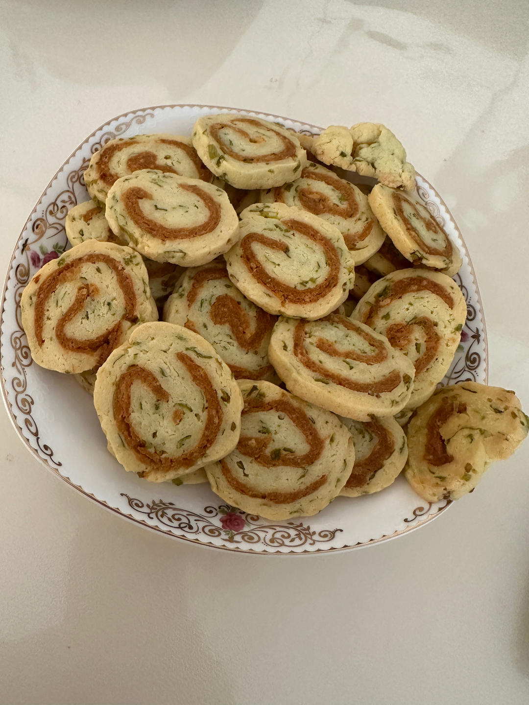 好吃看得见‼️满满的肉松❗️肉松卷饼干