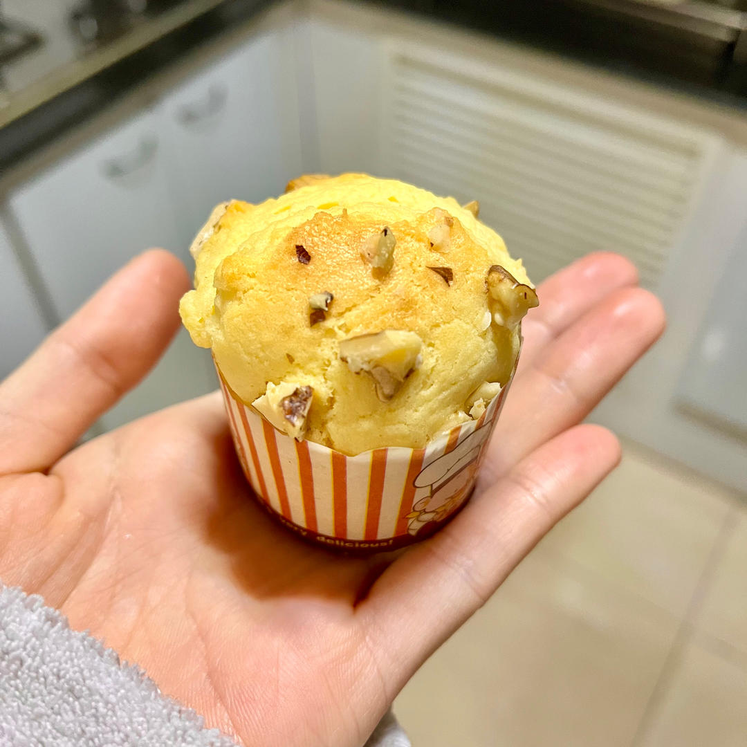 五招烤出一个蓬松湿软的空气玛芬蛋糕