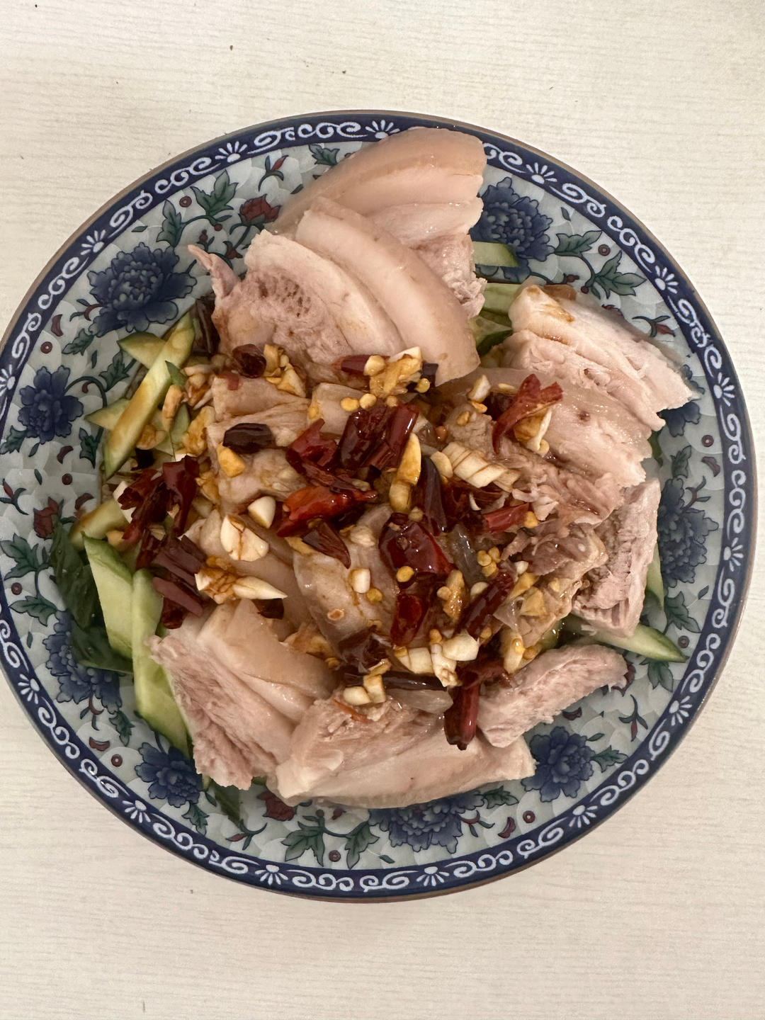 有时候，真的忍不住，搞一盘蒜泥白肉