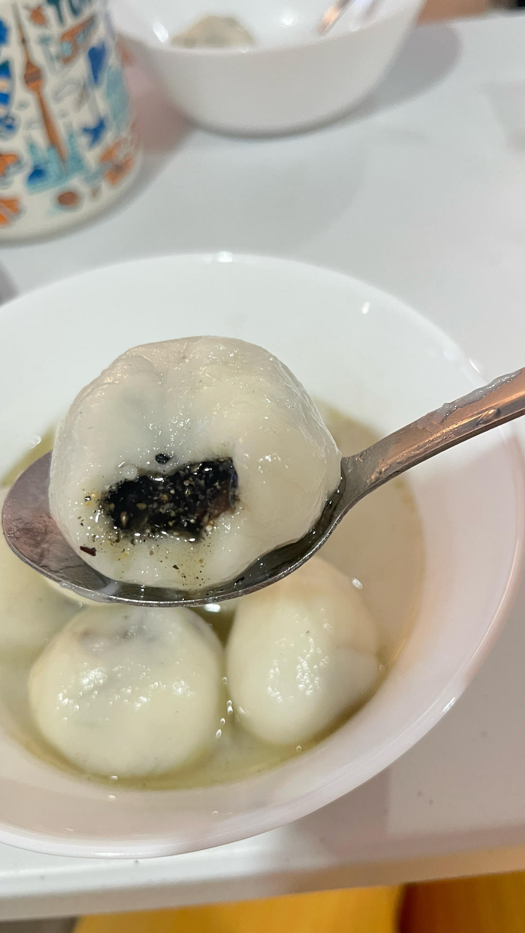 黑芝麻汤圆