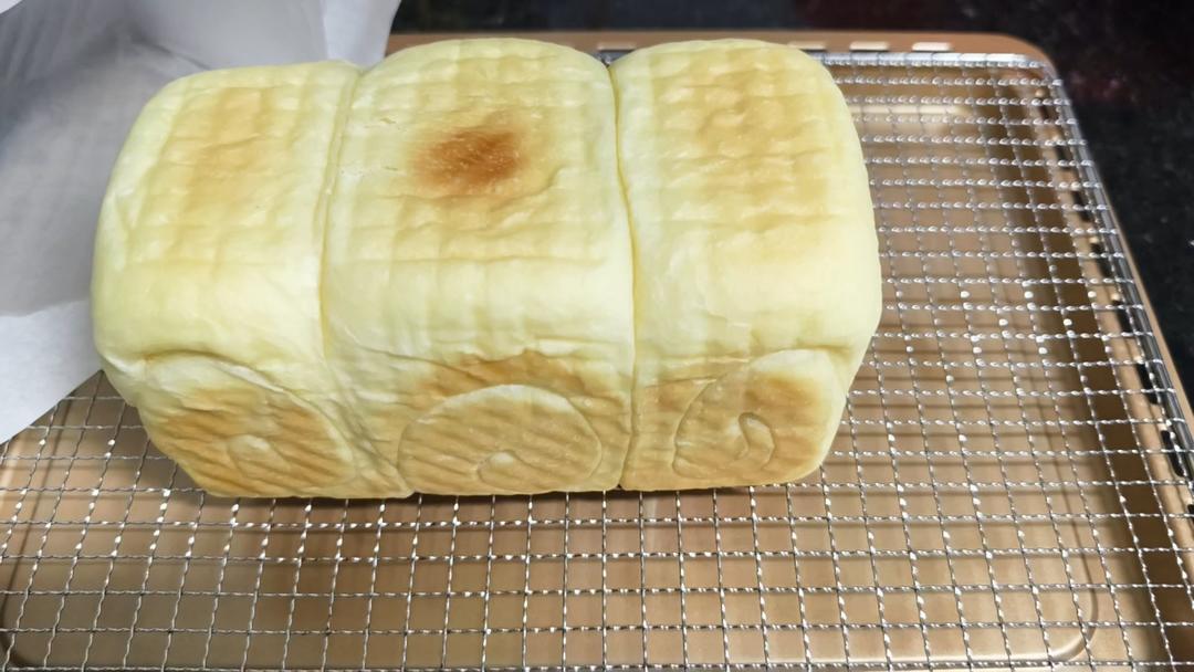 消耗淡奶油！奶香味十足的淡奶油吐司！