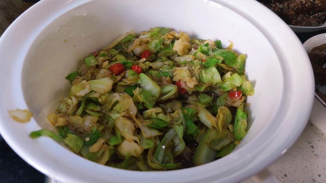 包菜炒粉丝