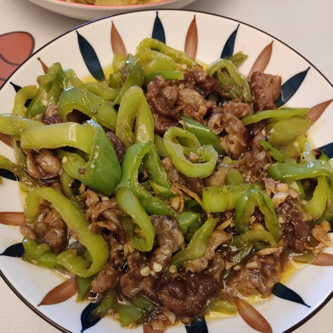 尖椒肥肠，不油不腻及挑尖椒秘方