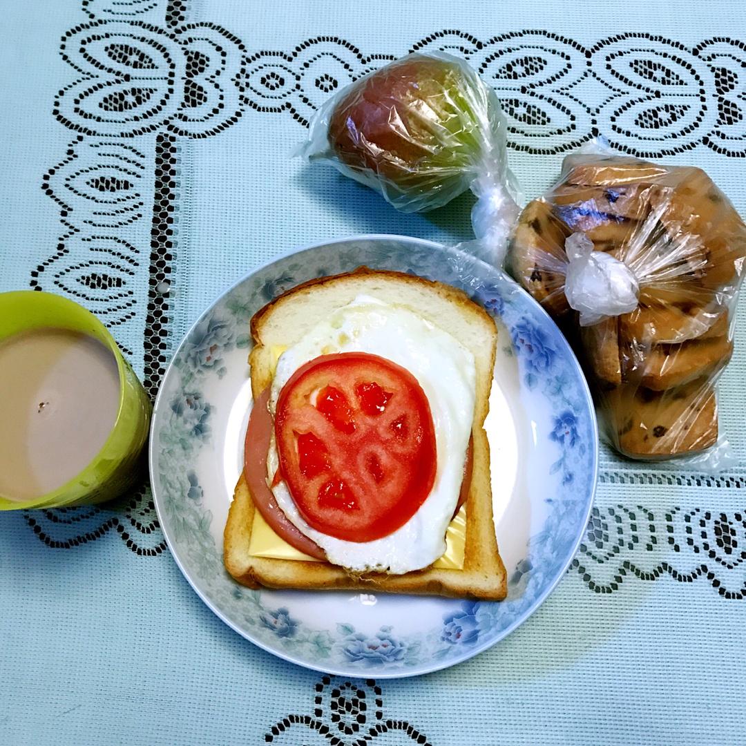 早餐三明治
