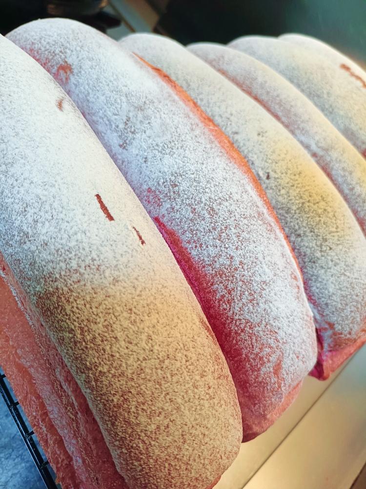 砂糖淡奶油排包（草莓奶油，可可奶油）