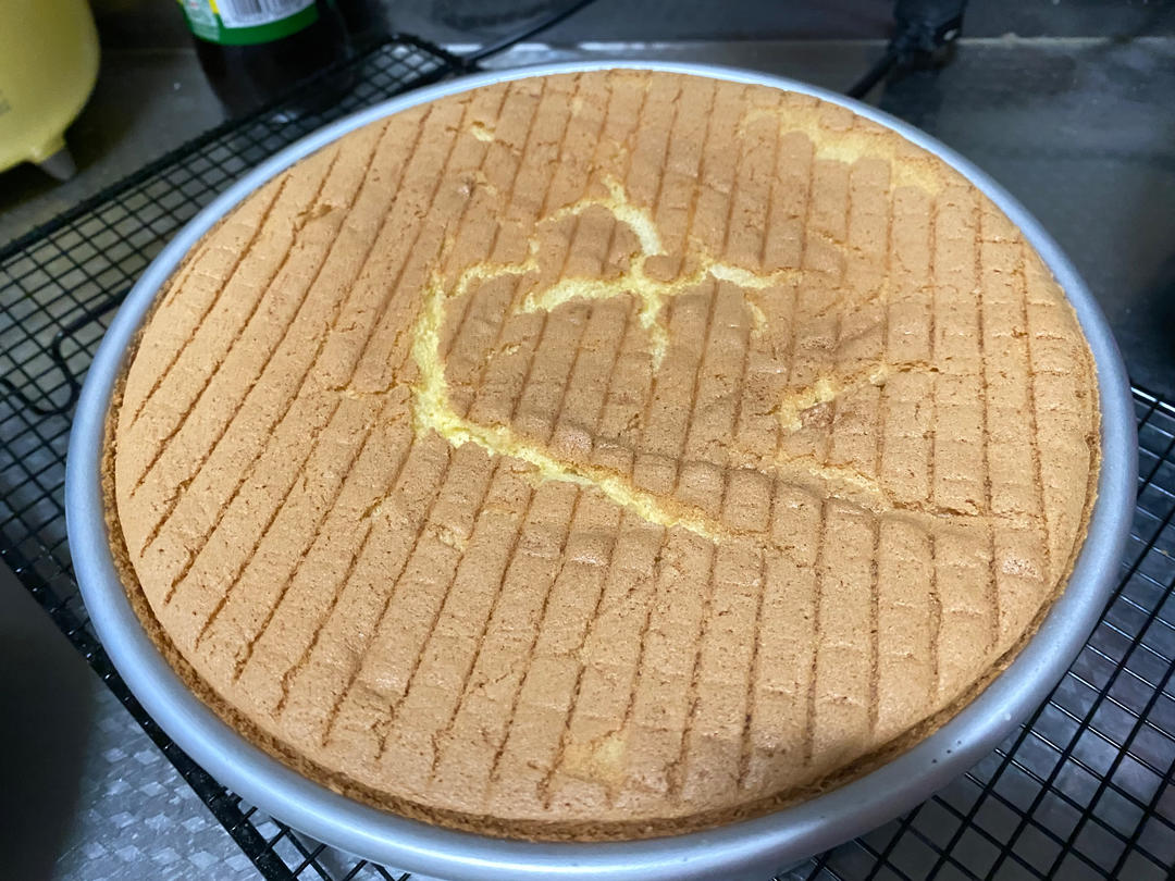 超柔软6寸戚风蛋糕(附8寸配方)零失败 超详细‼️含操作视频