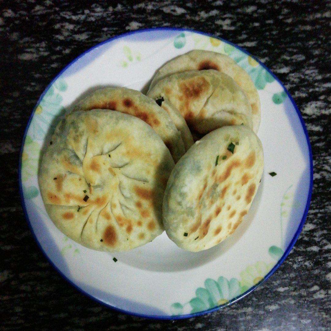 薄皮韭菜饼