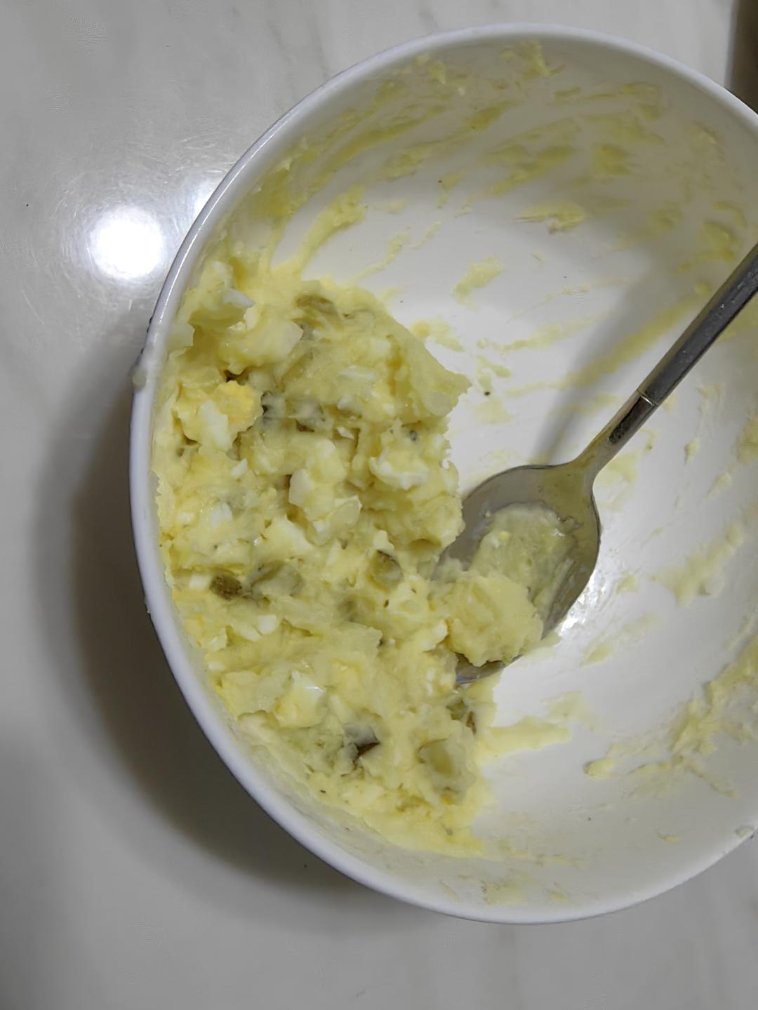 酸黄瓜培根土豆沙拉