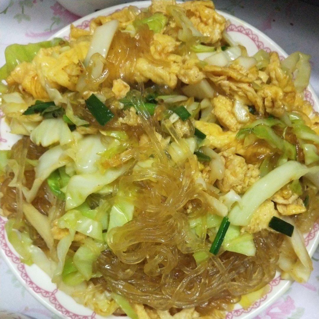 包菜粉丝炒鸡蛋