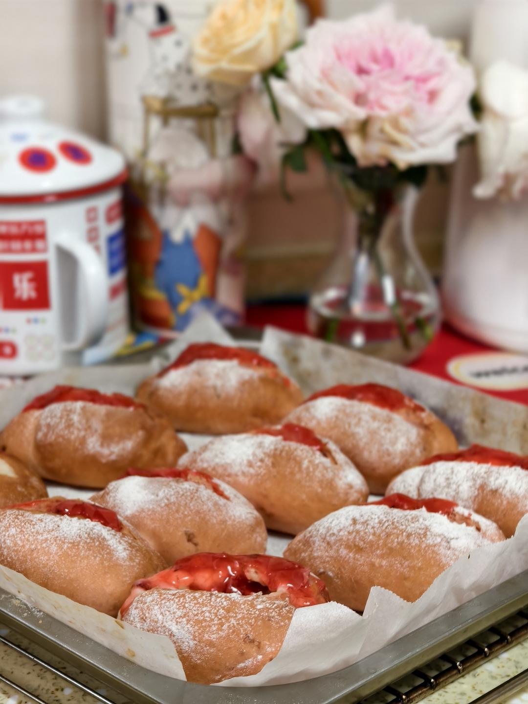 网红门店爆款，上半年最火的桑葚乳酪软欧！