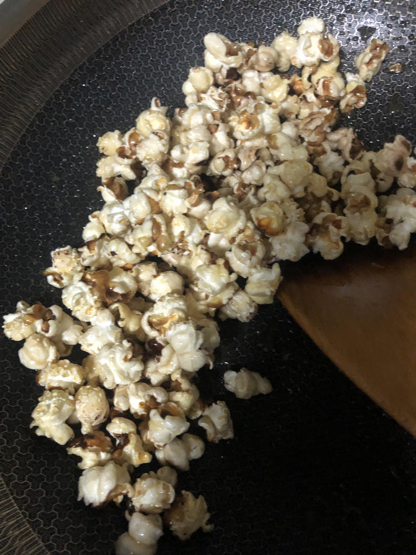 爆米花来了！！！超级简单易上手的焦糖/巧克力爆米花