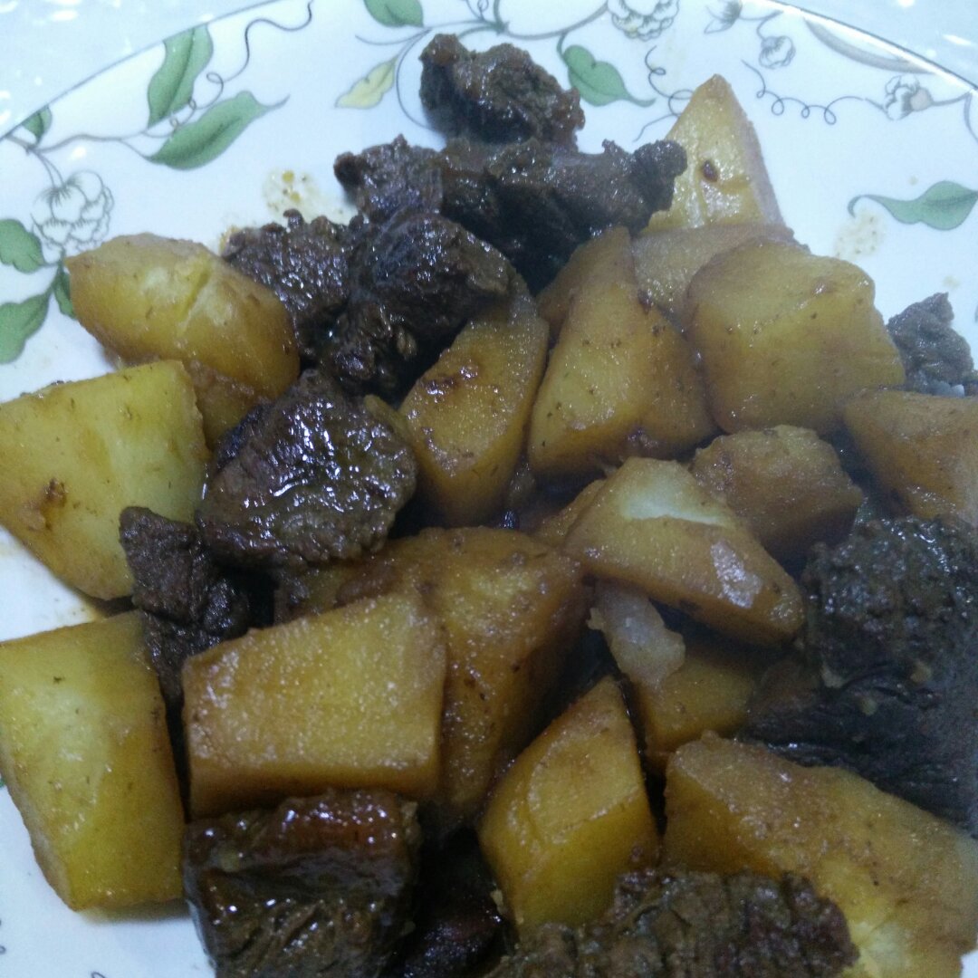 红焖土豆牛肉